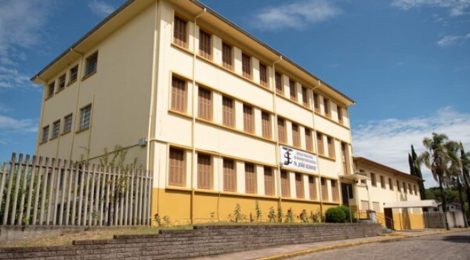 Secretaria da Educação suspende atividades presenciais nas escolas do interior