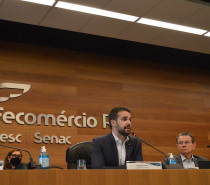 Governador do Estado, Eduardo Leite, participa da reunião de diretoria da Fecomércio-RS