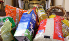 Fiéis da Diocese de Caxias do Sul partilharam mais de 20,5 toneladas de alimentos celebrações de Corpus Christi