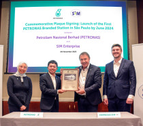 As empresas SIM assinam parceria de licenciamento de marca de varejo com a PETRONAS, um dos maiores nomes do setor energético global